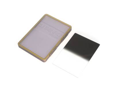 Master Series Hard-edged graduated ND filter GND16