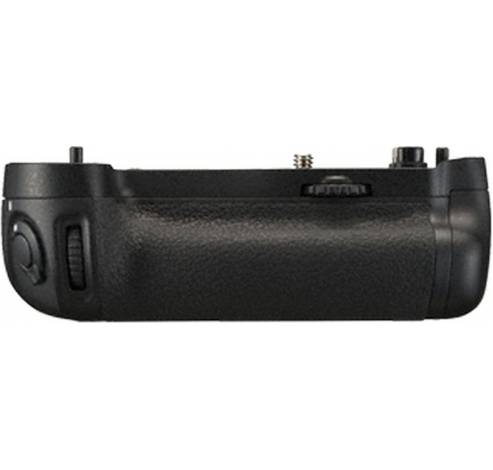 MB-D16 BatteryGrip  Nikon
