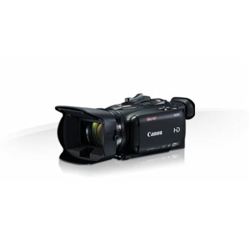 XA30 + Powerkit BP820  Canon