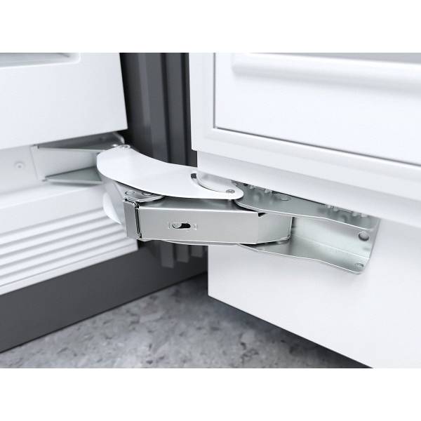 F 2412 Vi left Miele F 2412 Vi left Miele