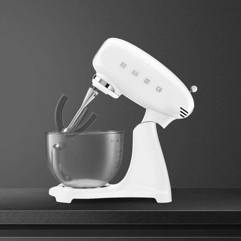 Keukenrobot 4,8L Wit met mengkom Smeg kopen. in onze Webshop - Steylemans