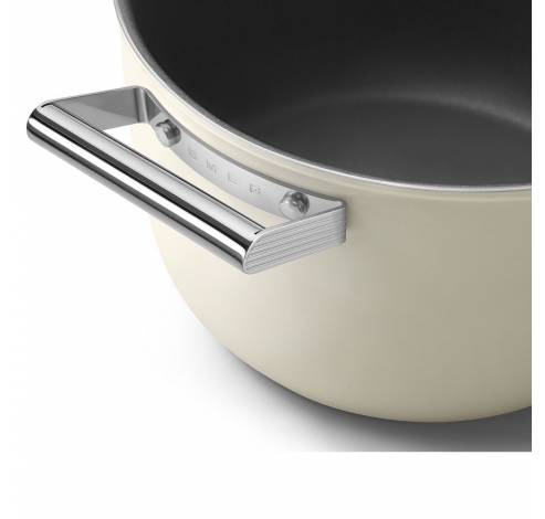 Casserole avec couvercle en verre -6 cm crème  Smeg