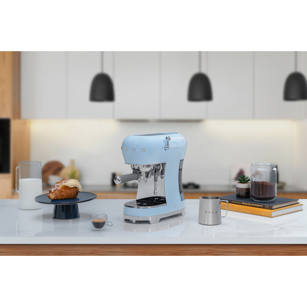 ECF02 Espresso koffiemachine - pastelblauw Smeg