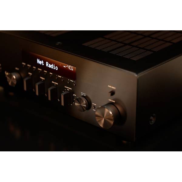 Yamaha RN600A Receiver zwart 2x105W(RMS) DAB MusicCast