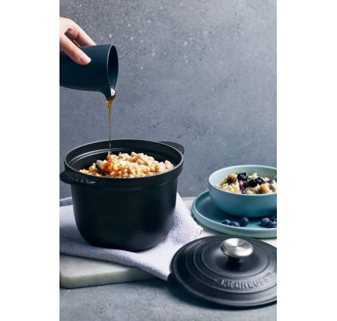 Cocotte Every in Geëmailleerd Gietijzer 18cm 2l Mat Zwart  Le Creuset