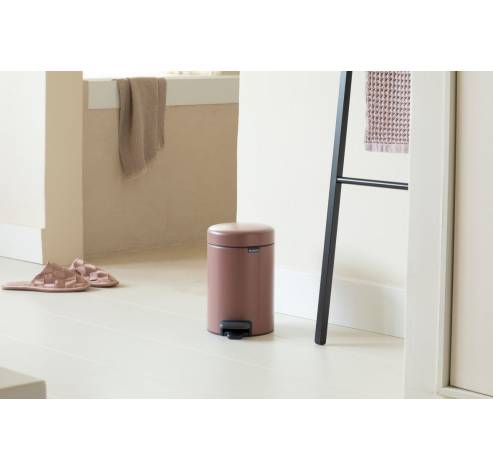 NewIcon poubelle à pédale 3 litres avec seau intérieur synthétique Satin Taupe  Brabantia