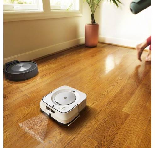 Roomba® j7  iRobot