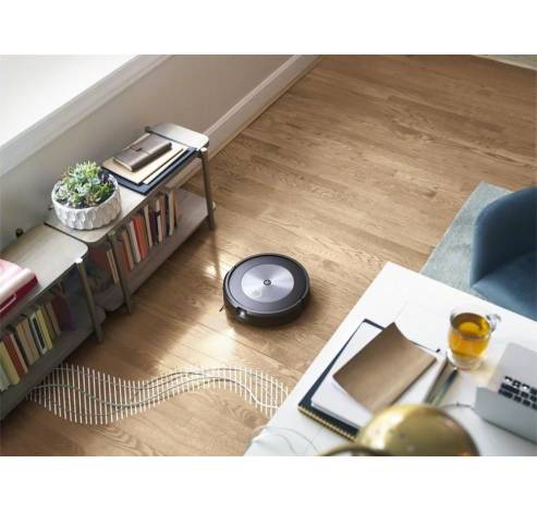 Roomba® j7  iRobot