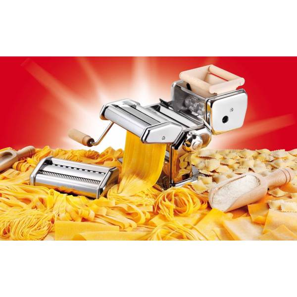 La Fabbrica della Pasta pastamachine, opzetstukken, snijder en bloemscheppen 