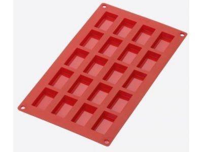 Bakvorm uit silicone voor 20 financiers rood 8.5x4.3x1.2cm