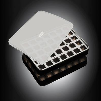 Ijsblokjesvorm uit silicone kubus met deksel zwart 2x2cm  Lurch