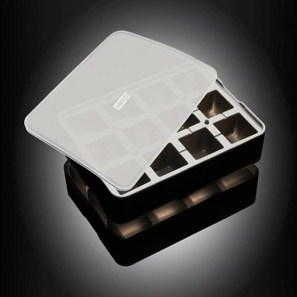 Lurch Ijsblokjesvorm uit silicone kubus met deksel zwart 4x4cm