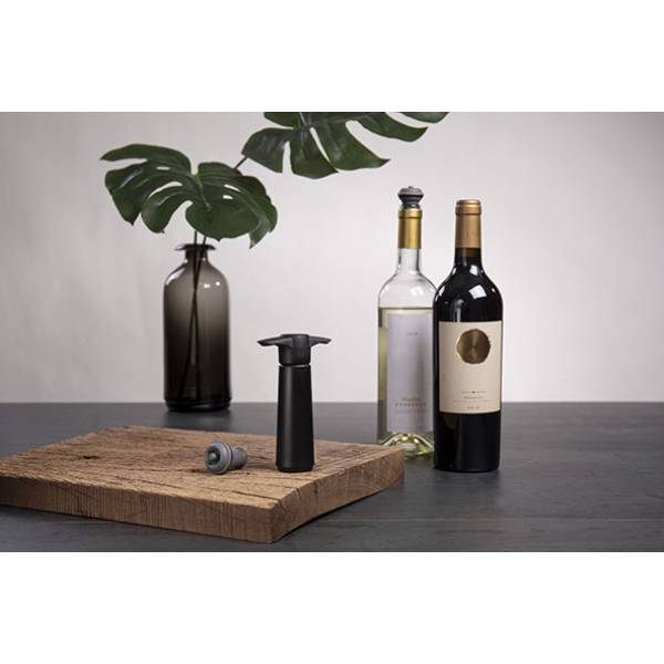 Vacu Vin Wine Saver Zwart Met 2x Vacuum Flessenstop