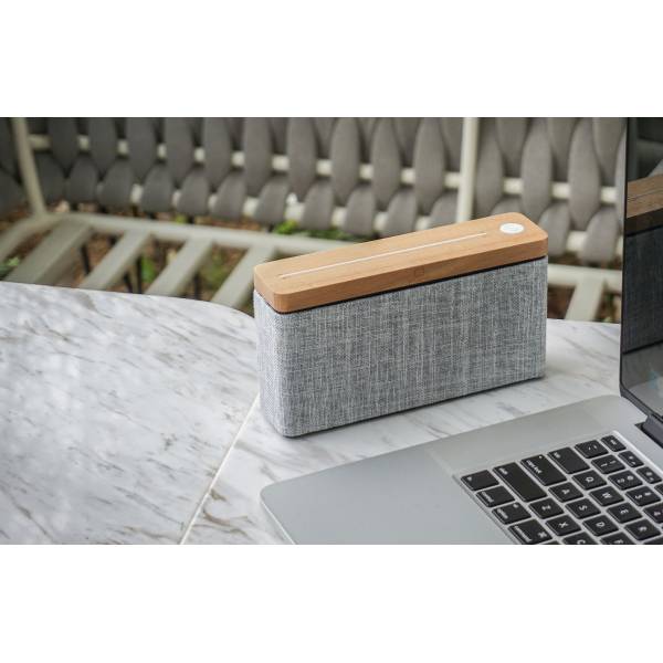 HiFi Square Bluetooth Speaker natural maple wood 