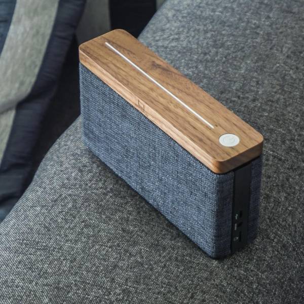HiFi Square Bluetooth Speaker  natural walnut wood 