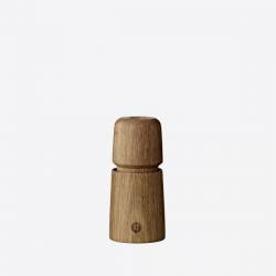 Stockholm mini peper- of zoutmolen uit eikenhout bruin 11cm 