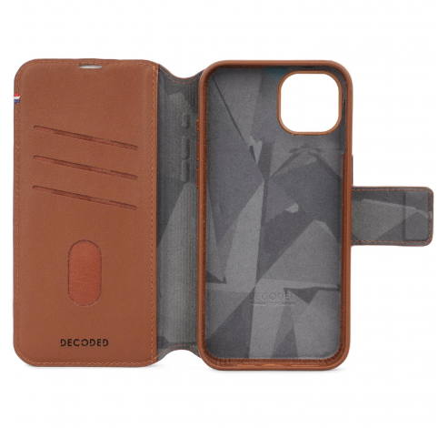 Leather Detachable Wallet iPhone 15 Tan           Decoded