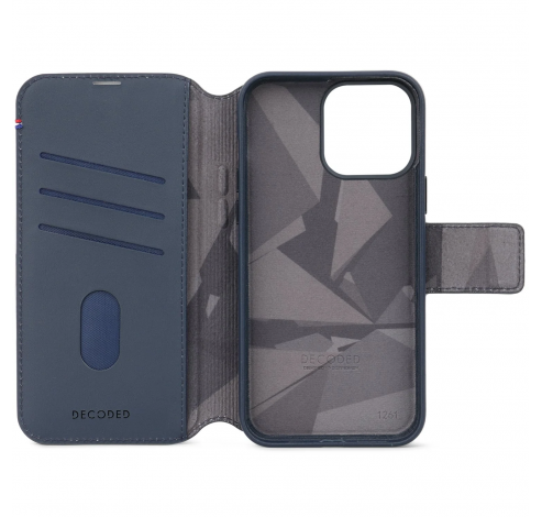 Leather Detachable Wallet iPhone 15 Pro Navy      Decoded