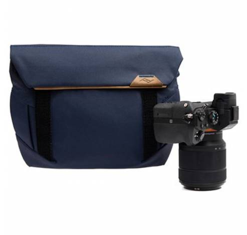 Field Pouch - Midnight  Peak Design