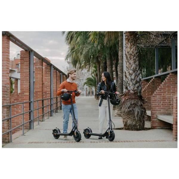 Segway-Ninebot Kickscooter F2 Plus E Powered by Segway - E-step - Actieradius: 55km - Snelheid: 25km/h