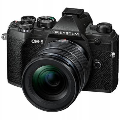 OM-5 Black + 12-40mm Pro II Black  OM System
