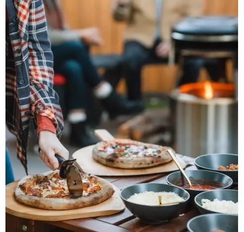 Pi four à pizza pour Bonfire en acier inoxydable  Solo Stove