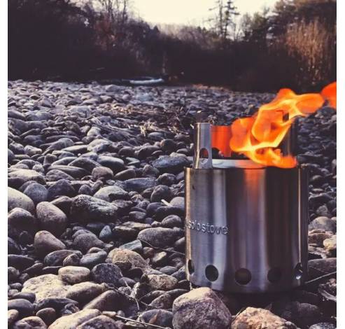 Titan réchaud de camping portable en acier inoxydable  Solo Stove